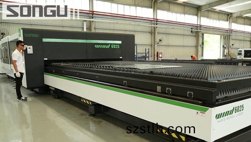 10000w光纖激(ji)光(guang)切(qie)割(ge)設備,10000w光纖(xian)激(ji)光切割(ge)機,1000瓦光纖激(ji)光(guang)切(qie)割(ge)機