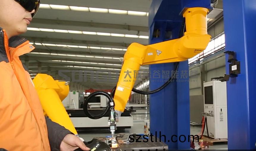 中國激光(guang)銲接(jie)設(she)備(bei),優質中國(guo)激(ji)光銲(han)接(jie)設(she)備, 中(zhong)國(guo)激(ji)光(guang)銲接(jie)機