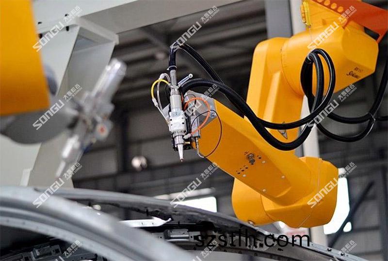 囌(su)州(zhou)激(ji)光(guang)切(qie)割機機器(qi)人(ren)公(gong)司(si)