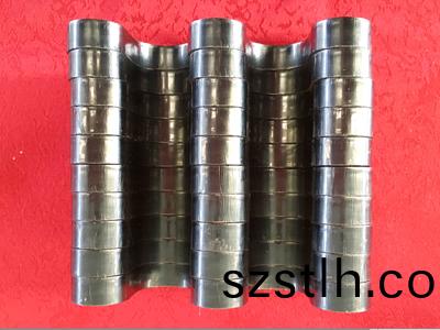 鐵(tie)闆(ban)高速(su)光(guang)纖(xian)激光(guang)切割樣(yang)品