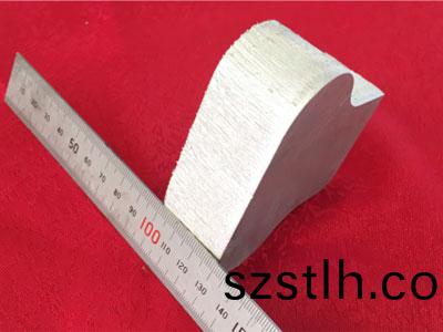 15000瓦(wa)光纖(xian)激光(guang)切割機